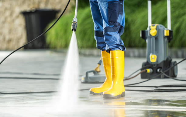 Best Deck Cleaning Services  in Latham, NY
